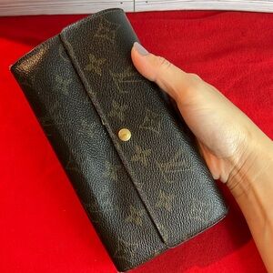 Louis Vuitton Classic Brown Monogram Vintage Authentic Bifold Wallet